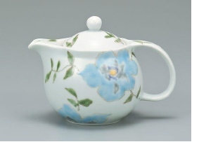 Kutani Porcelain - Tea Pot Blue Flower Pattern KP-001