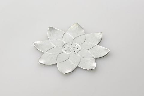 NOSAKU Tin 100% Flower Tray – Lotus NT-001 / Étain 100% La plaque de la forme d'un lotus